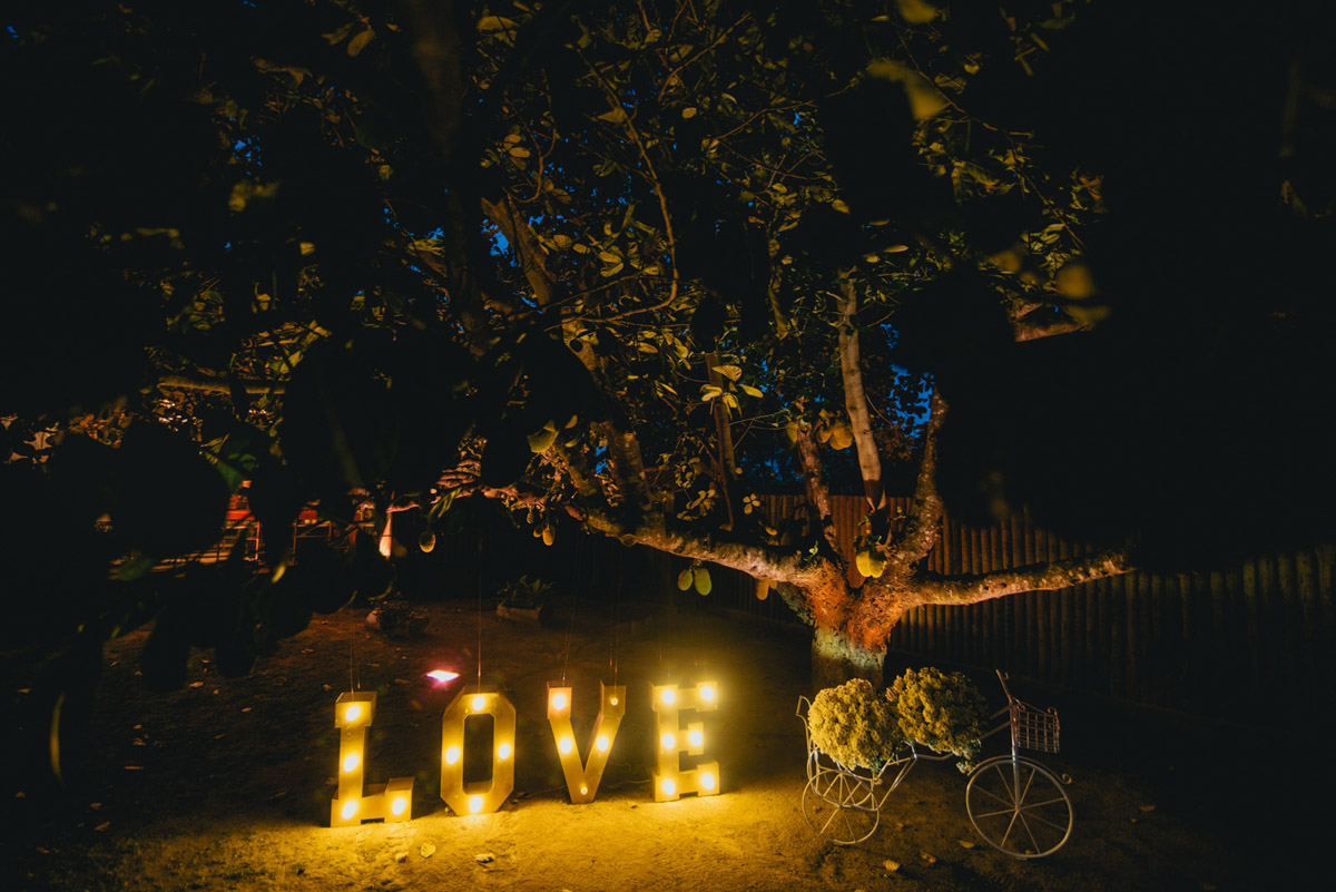 casamento-decoração-casamentoaoarlivre-casamentonocampo-sitiononalu-casamentoromantico-pordosol-noiva-bride-wedding-marcosemarifotografias