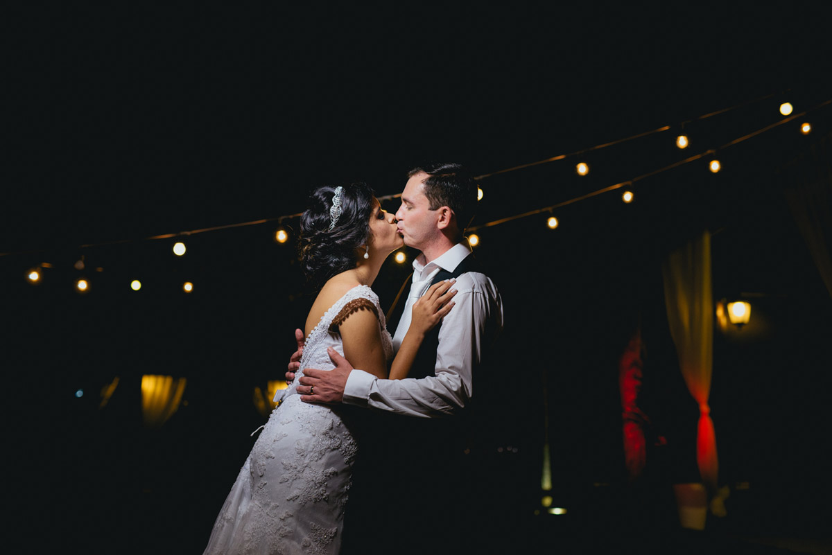 casamento-decoração-casamentoaoarlivre-casamentonocampo-sitiononalu-casamentoromantico-pordosol-noiva-bride-wedding-marcosemarifotografias