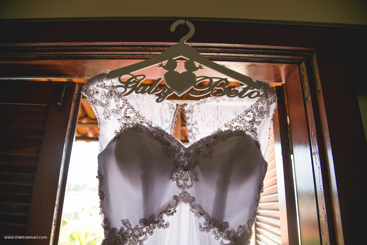 casamento, wedding, casamento ao ar livre, cerimonia no campo, ninho da roxinha, fotografia de casamento, fotografo de vitoria, arco de flores,  casamento vintage