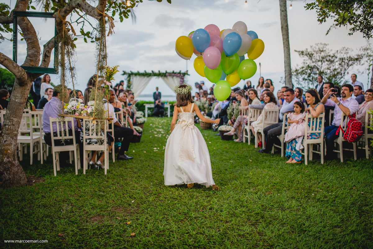 casamento, wedding, casamento ao ar livre, cerimonia no campo, ninho da roxinha, fotografia de casamento, fotografo de vitoria, arco de flores,  casamento vintage