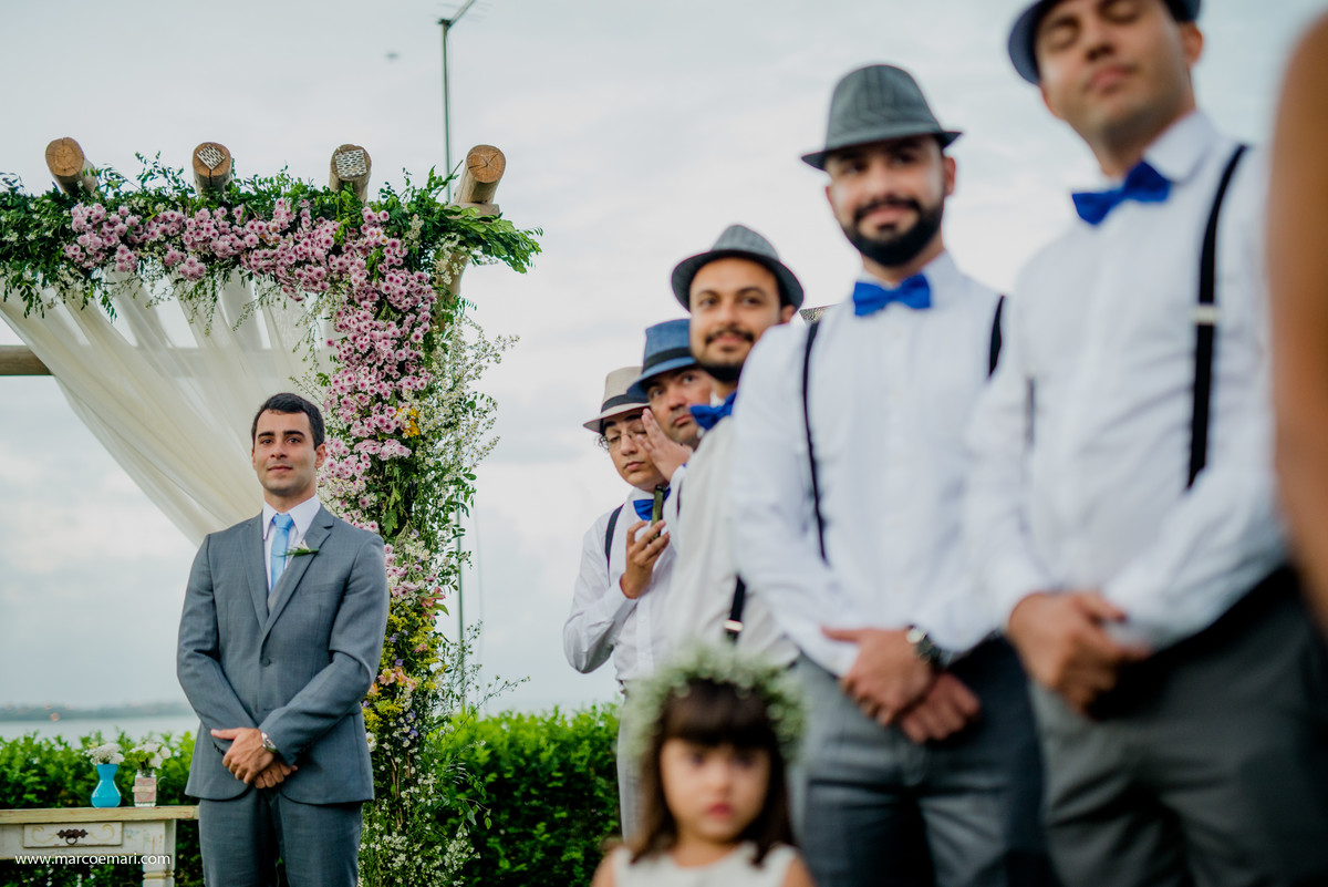 casamento, wedding, casamento ao ar livre, cerimonia no campo, ninho da roxinha, fotografia de casamento, fotografo de vitoria, arco de flores,  casamento vintage