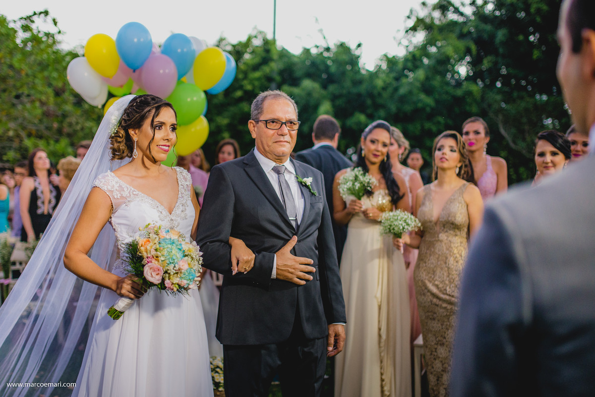 casamento, wedding, casamento ao ar livre, cerimonia no campo, ninho da roxinha, fotografia de casamento, fotografo de vitoria, arco de flores,  casamento vintage