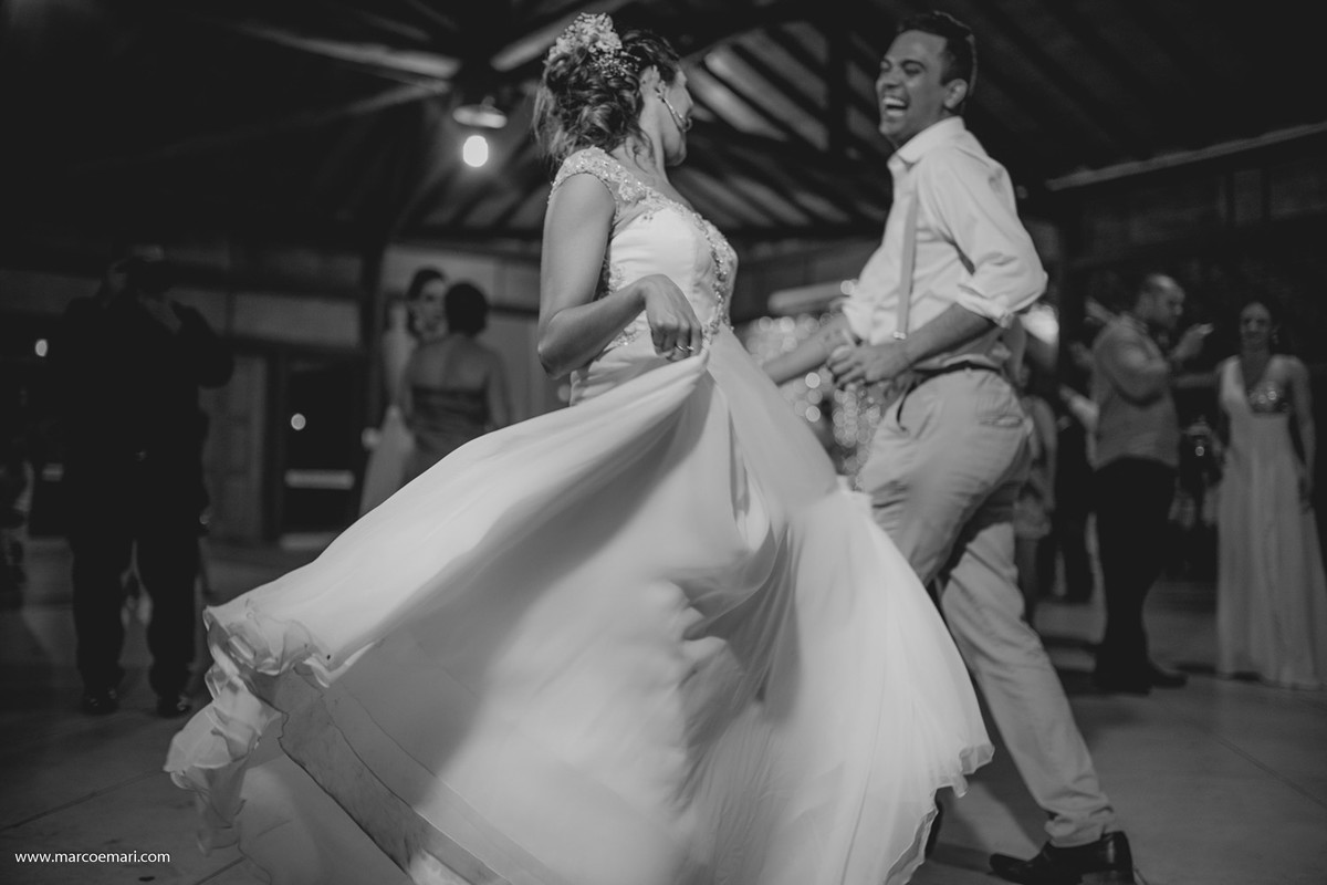 casamento, wedding, casamento ao ar livre, cerimonia no campo, ninho da roxinha, fotografia de casamento, fotografo de vitoria, arco de flores,  casamento vintage