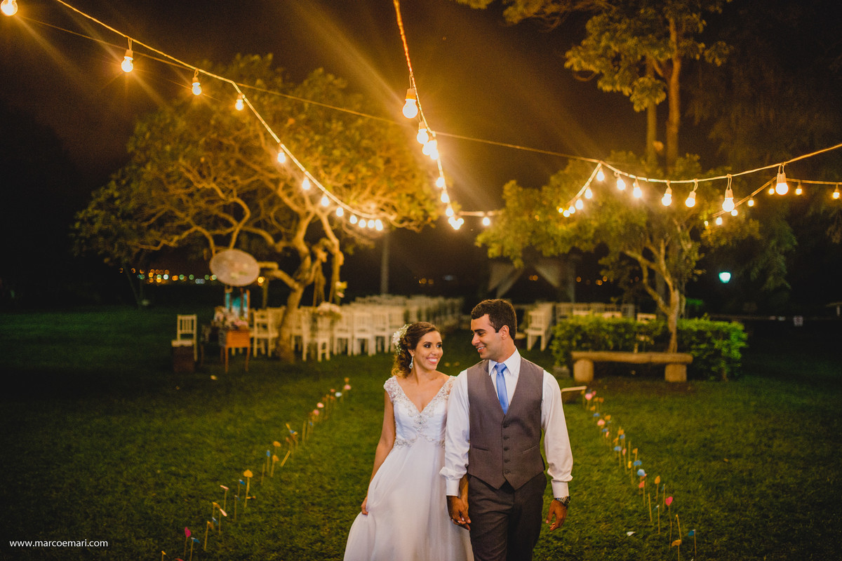 casamento, wedding, casamento ao ar livre, cerimonia no campo, ninho da roxinha, fotografia de casamento, fotografo de vitoria, arco de flores,  casamento vintage