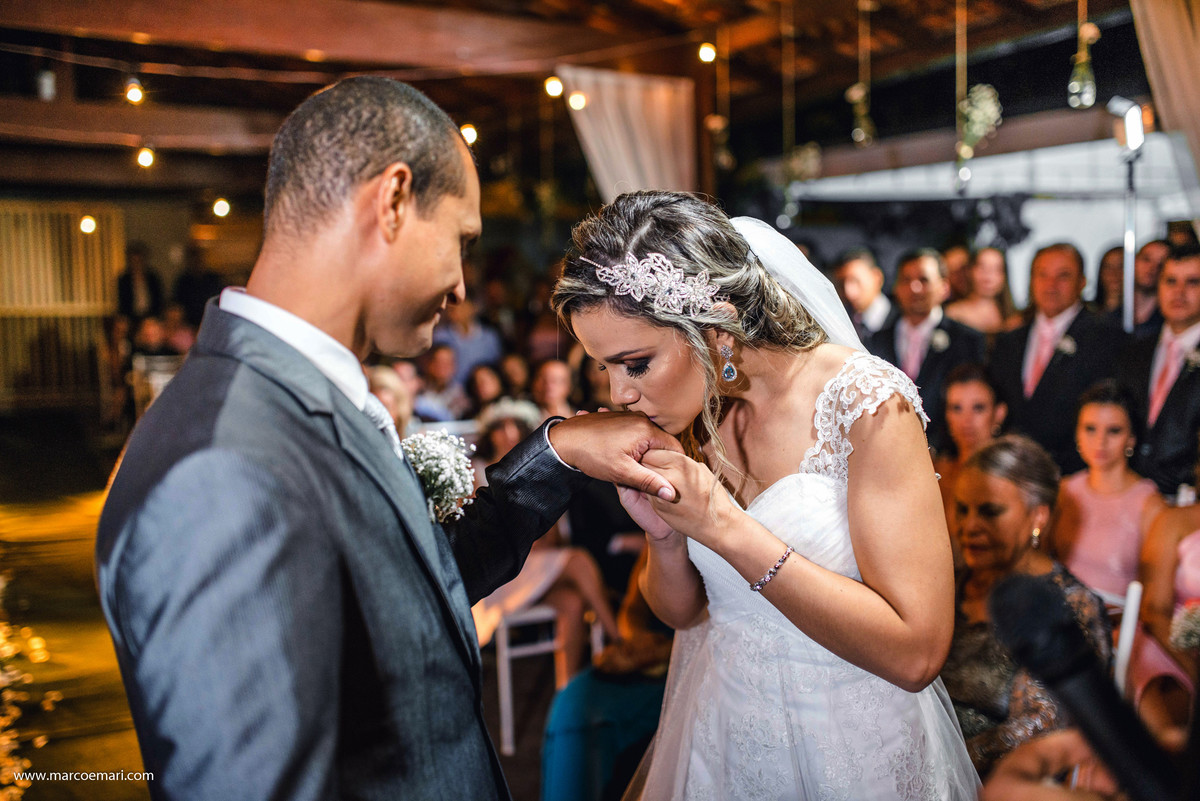 casamento, noiva, decoração vintage, casamento romântico, cerimônia romântica,  varal de lâmpadas