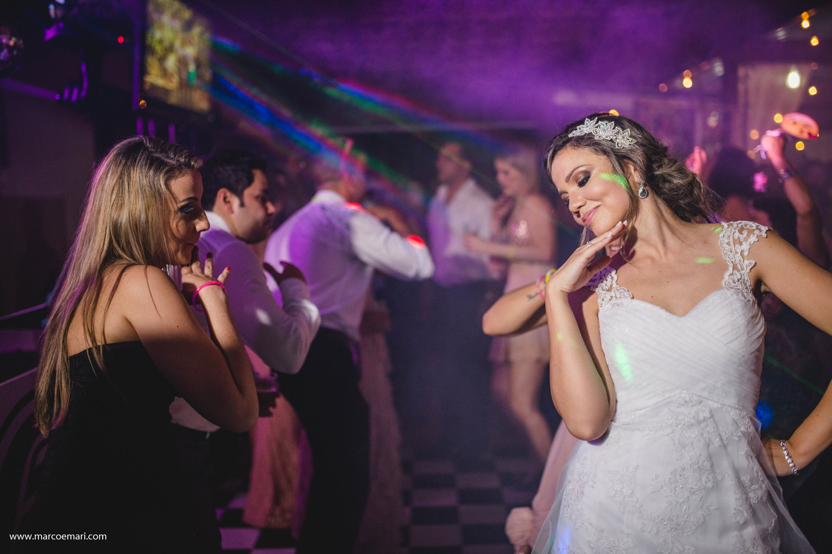 casamento, noiva, decoração vintage, casamento romântico, cerimônia romântica,  varal de lâmpadas