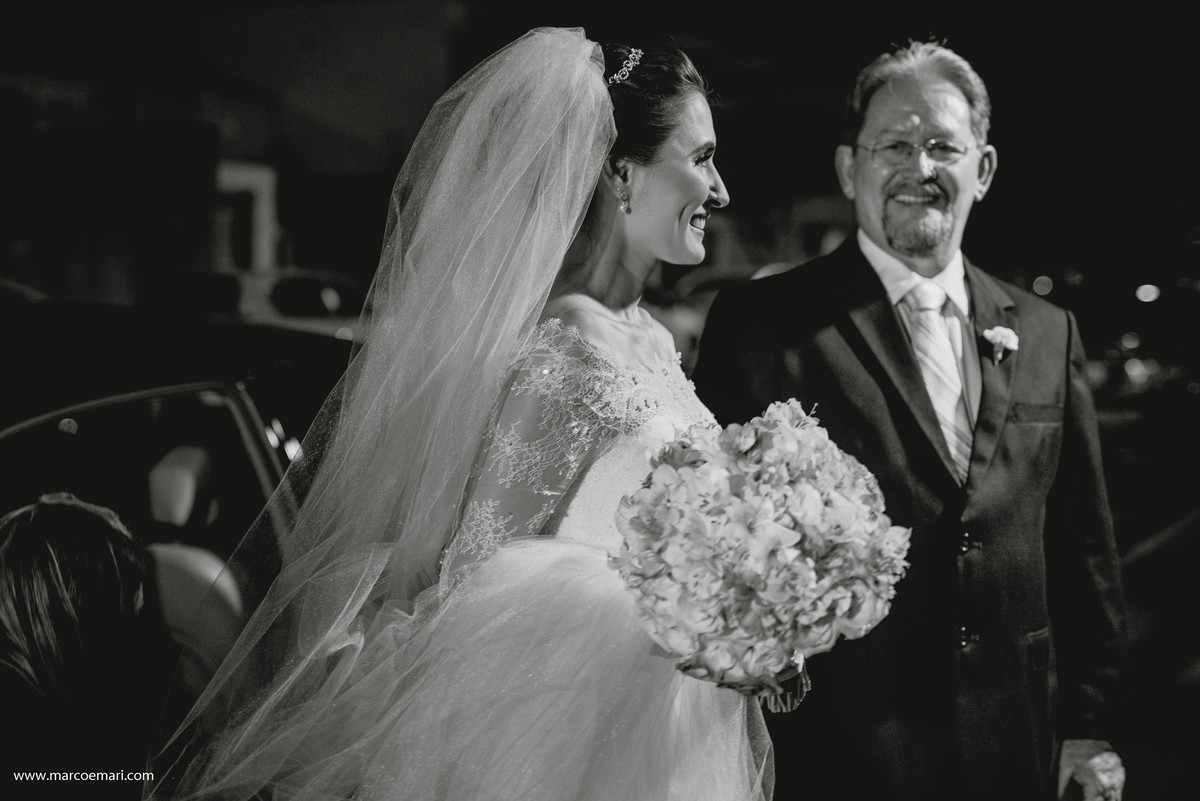 fotografo de vitoria, fotografia de casamento,  noiva, noivas do espirito santo, igreja perpetuo socorro, vila oben, larrissa rodrigues,  marcos e mari