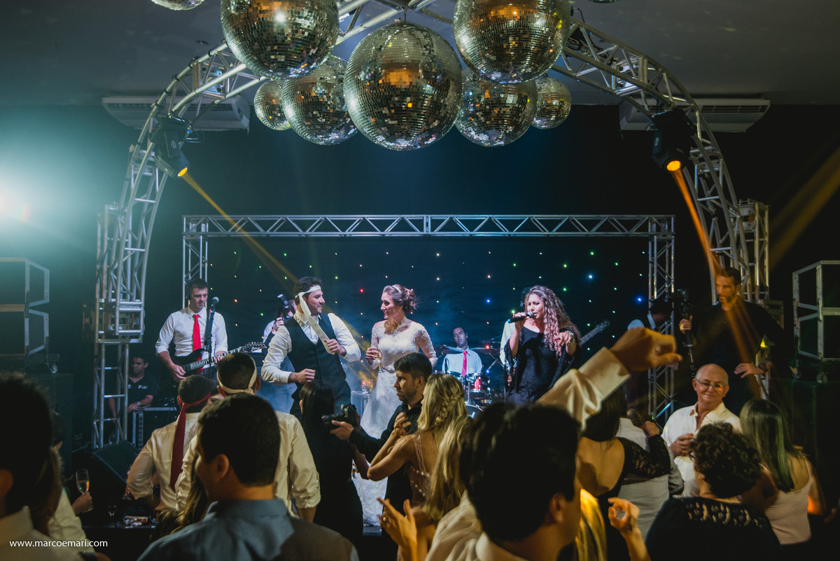 fotografo de vitoria, fotografia de casamento,  noiva, noivas do espirito santo, igreja perpetuo socorro, vila oben, larrissa rodrigues,  marcos e mari