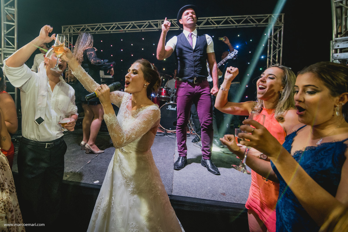 fotografo de vitoria, fotografia de casamento,  noiva, noivas do espirito santo, igreja perpetuo socorro, vila oben, larrissa rodrigues,  marcos e mari