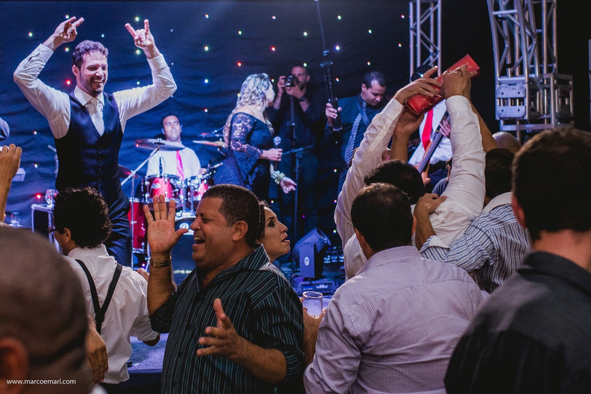 fotografo de vitoria, fotografia de casamento,  noiva, noivas do espirito santo, igreja perpetuo socorro, vila oben, larrissa rodrigues,  marcos e mari