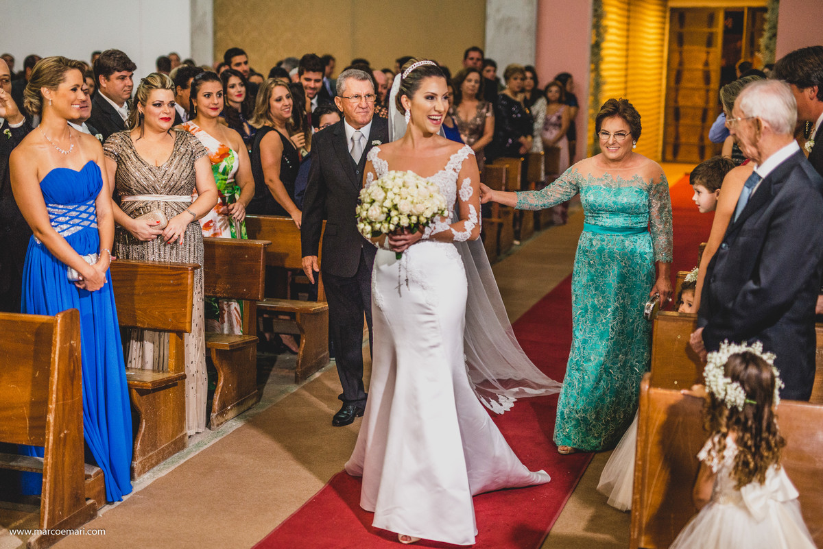 casamento, noiva, fotogrado de vitoria, fotografo de casamento, ilhashows, ilhaacustico, ilhabuffet, escoladesamba, patriciaesteves