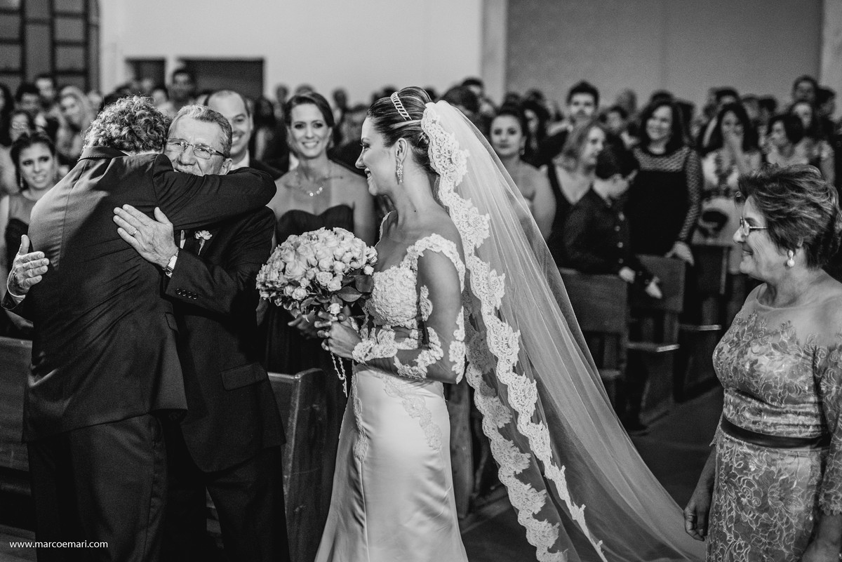 casamento, noiva, fotogrado de vitoria, fotografo de casamento, ilhashows, ilhaacustico, ilhabuffet, escoladesamba, patriciaesteves