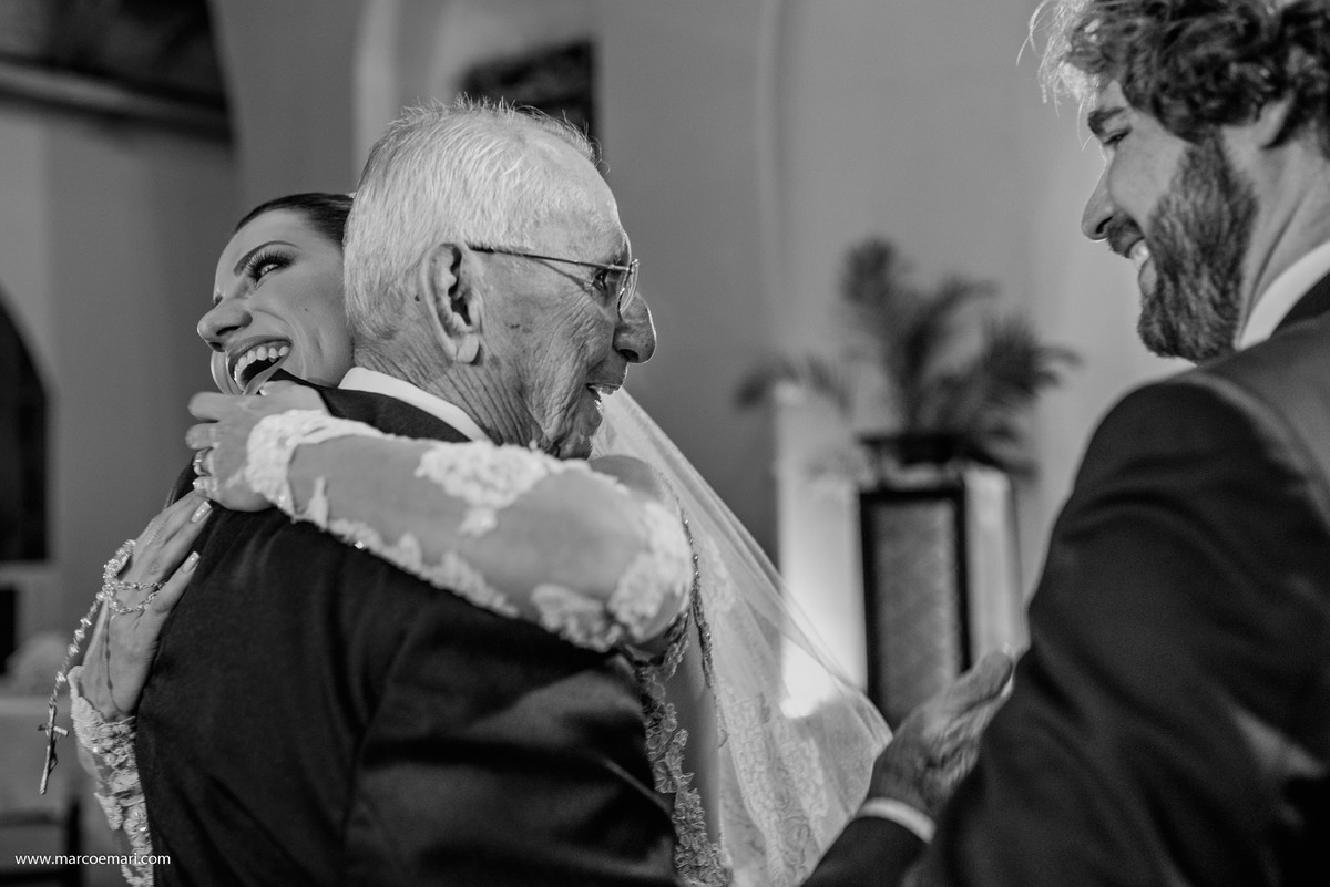 casamento, noiva, fotogrado de vitoria, fotografo de casamento, ilhashows, ilhaacustico, ilhabuffet, escoladesamba, patriciaesteves