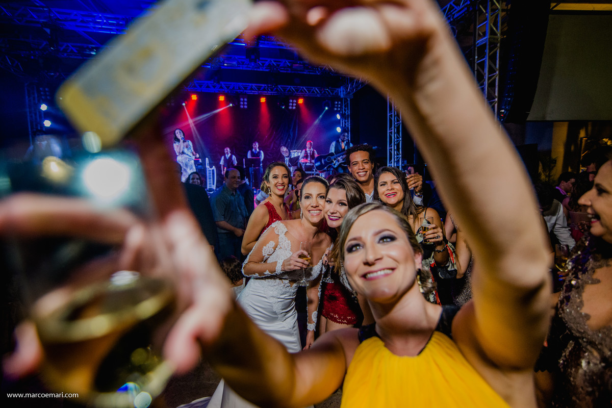 casamento, noiva, fotogrado de vitoria, fotografo de casamento, ilhashows, ilhaacustico, ilhabuffet, escoladesamba, patriciaesteves