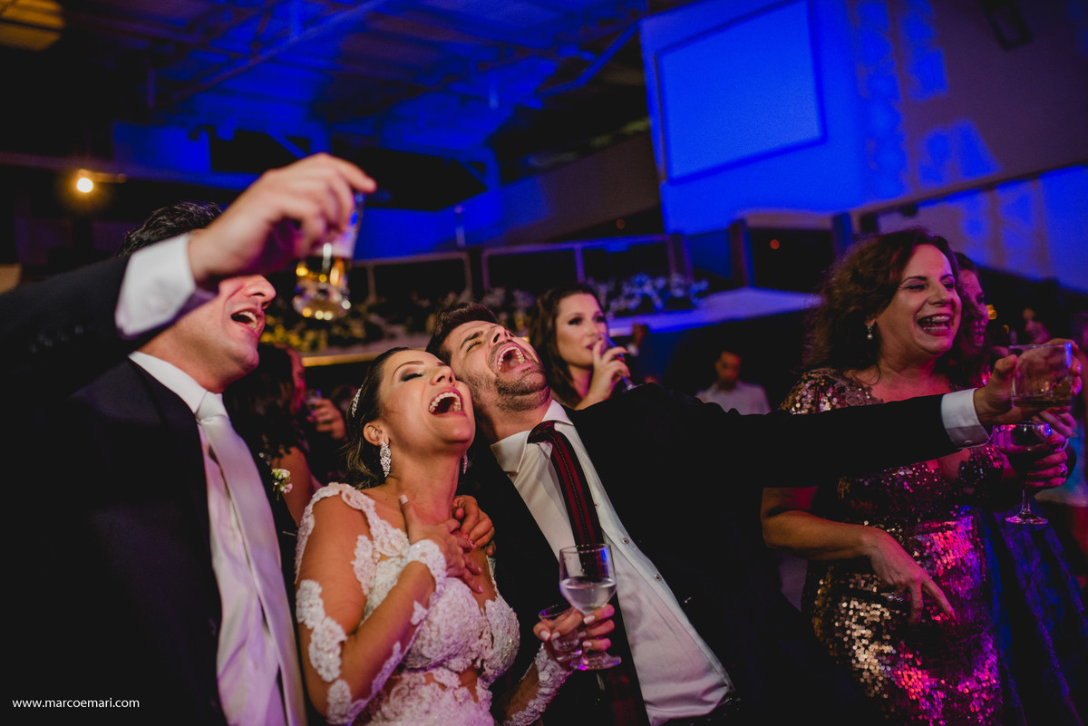 casamento, noiva, fotogrado de vitoria, fotografo de casamento, ilhashows, ilhaacustico, ilhabuffet, escoladesamba, patriciaesteves