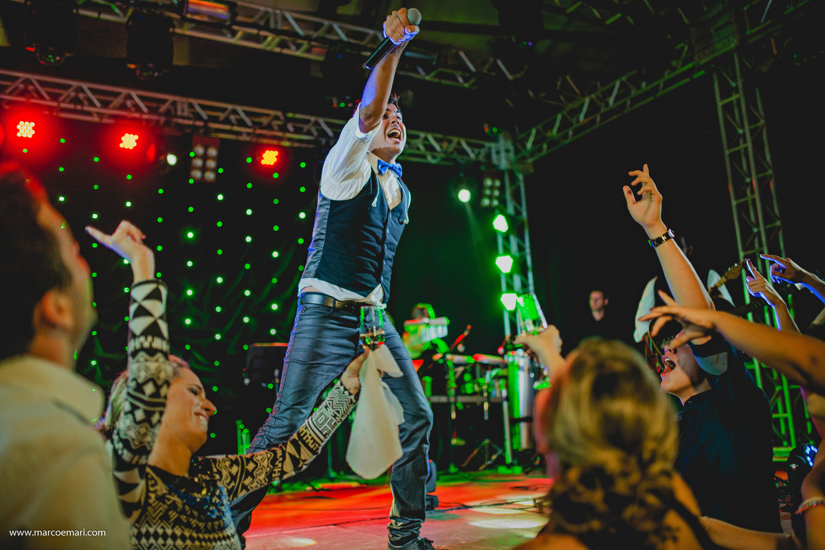 casamento, noiva, fotogrado de vitoria, fotografo de casamento, ilhashows, ilhaacustico, ilhabuffet, escoladesamba, patriciaesteves