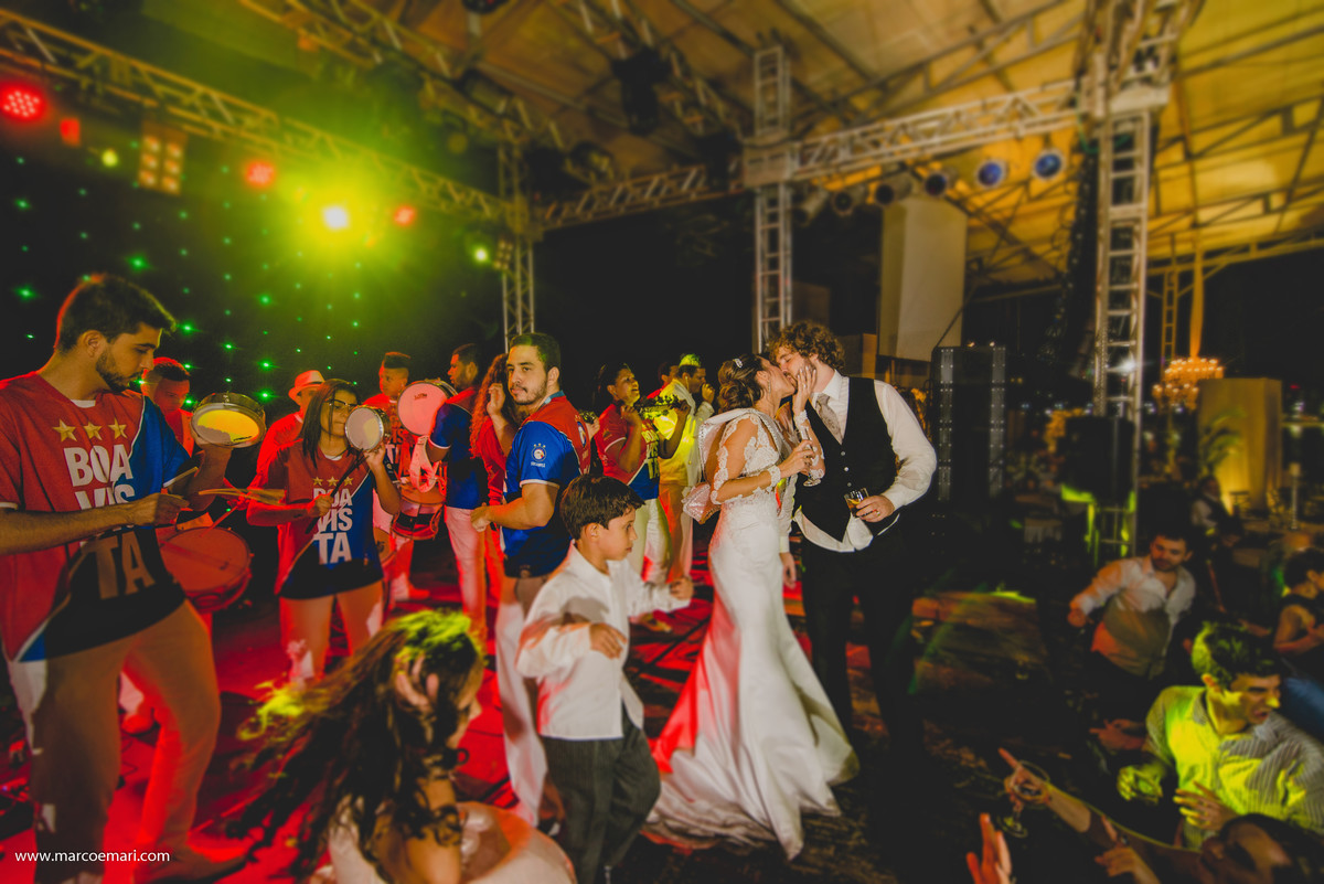 casamento, noiva, fotogrado de vitoria, fotografo de casamento, ilhashows, ilhaacustico, ilhabuffet, escoladesamba, patriciaesteves