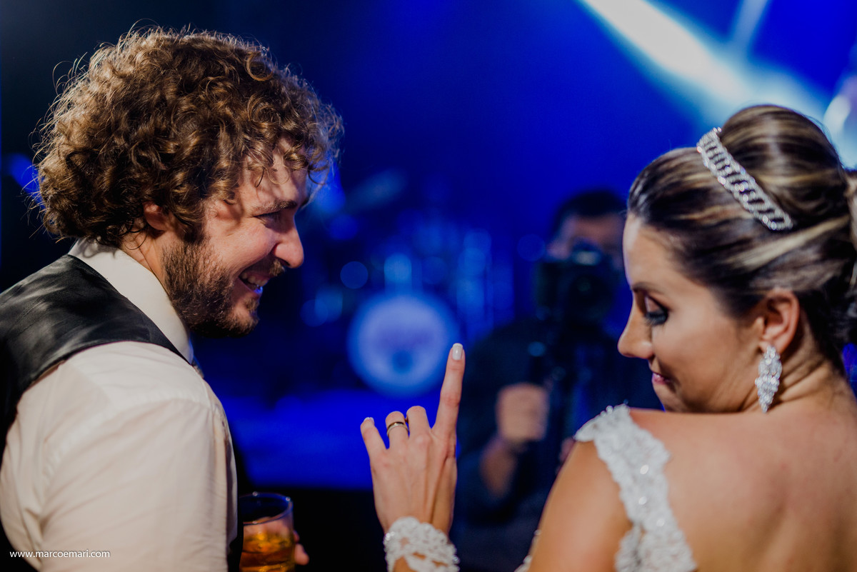 casamento, noiva, fotogrado de vitoria, fotografo de casamento, ilhashows, ilhaacustico, ilhabuffet, escoladesamba, patriciaesteves