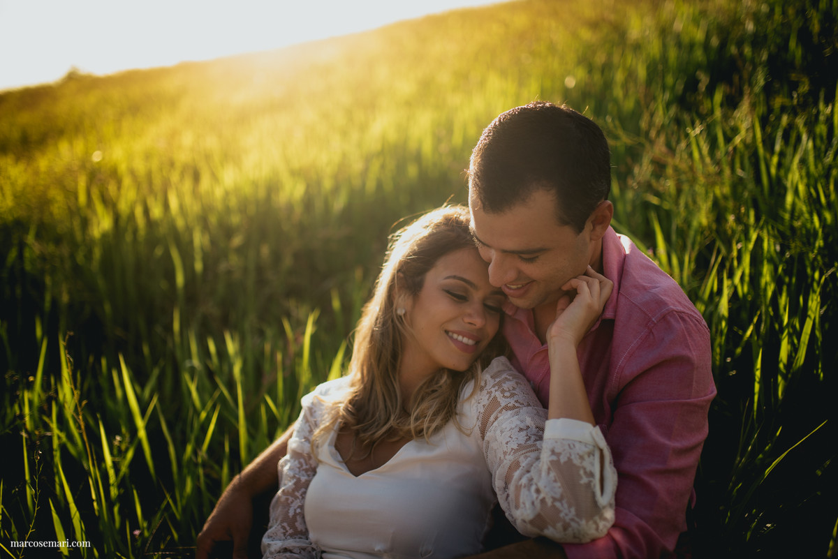 esessionensaiodenoivos-precasameno-savethedate-pedraazul-romantismofotografodecasamento-fotografodevitoria-pordolsol-casandonocampo-weddinginspiration-ensaioromantico-ensaionocampo-fotografodevitoria-marcosemarifotografias