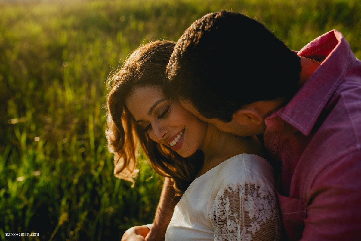 esessionensaiodenoivos-precasameno-savethedate-pedraazul-romantismofotografodecasamento-fotografodevitoria-pordolsol-casandonocampo-weddinginspiration-ensaioromantico-ensaionocampo-fotografodevitoria-marcosemarifotografias