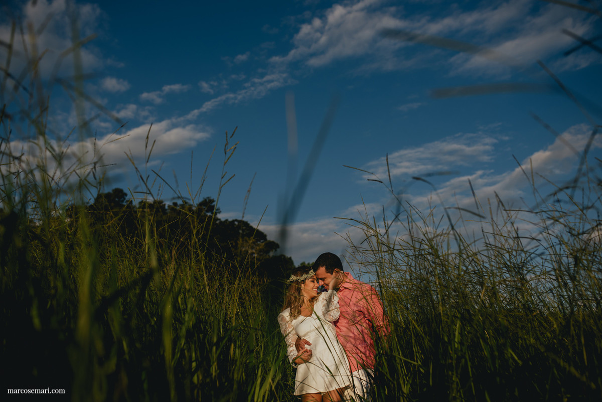 esessionensaiodenoivos-precasameno-savethedate-pedraazul-romantismofotografodecasamento-fotografodevitoria-pordolsol-casandonocampo-weddinginspiration-ensaioromantico-ensaionocampo-fotografodevitoria-marcosemarifotografias