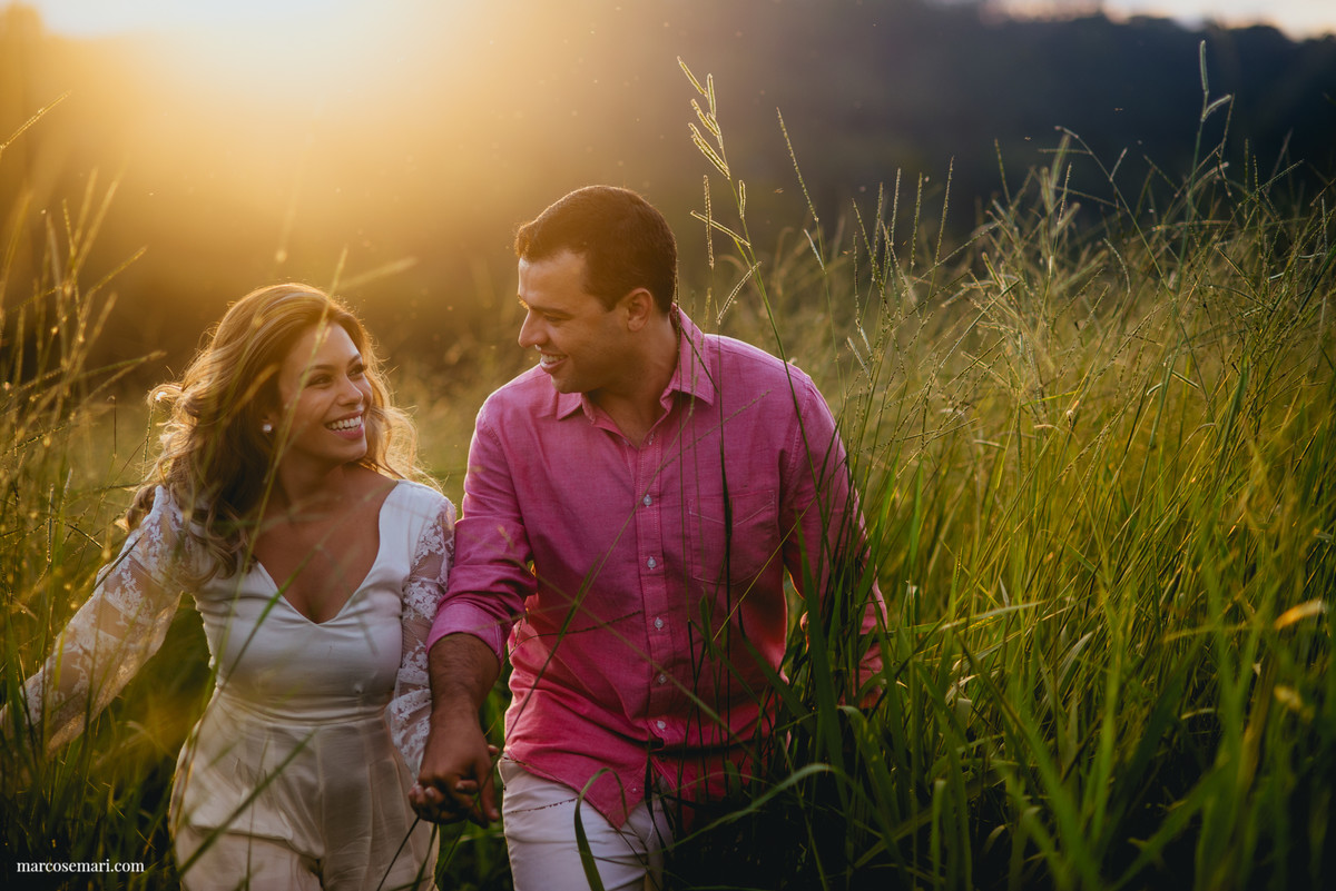 esessionensaiodenoivos-precasameno-savethedate-pedraazul-romantismofotografodecasamento-fotografodevitoria-pordolsol-casandonocampo-weddinginspiration-ensaioromantico-ensaionocampo-fotografodevitoria-marcosemarifotografias