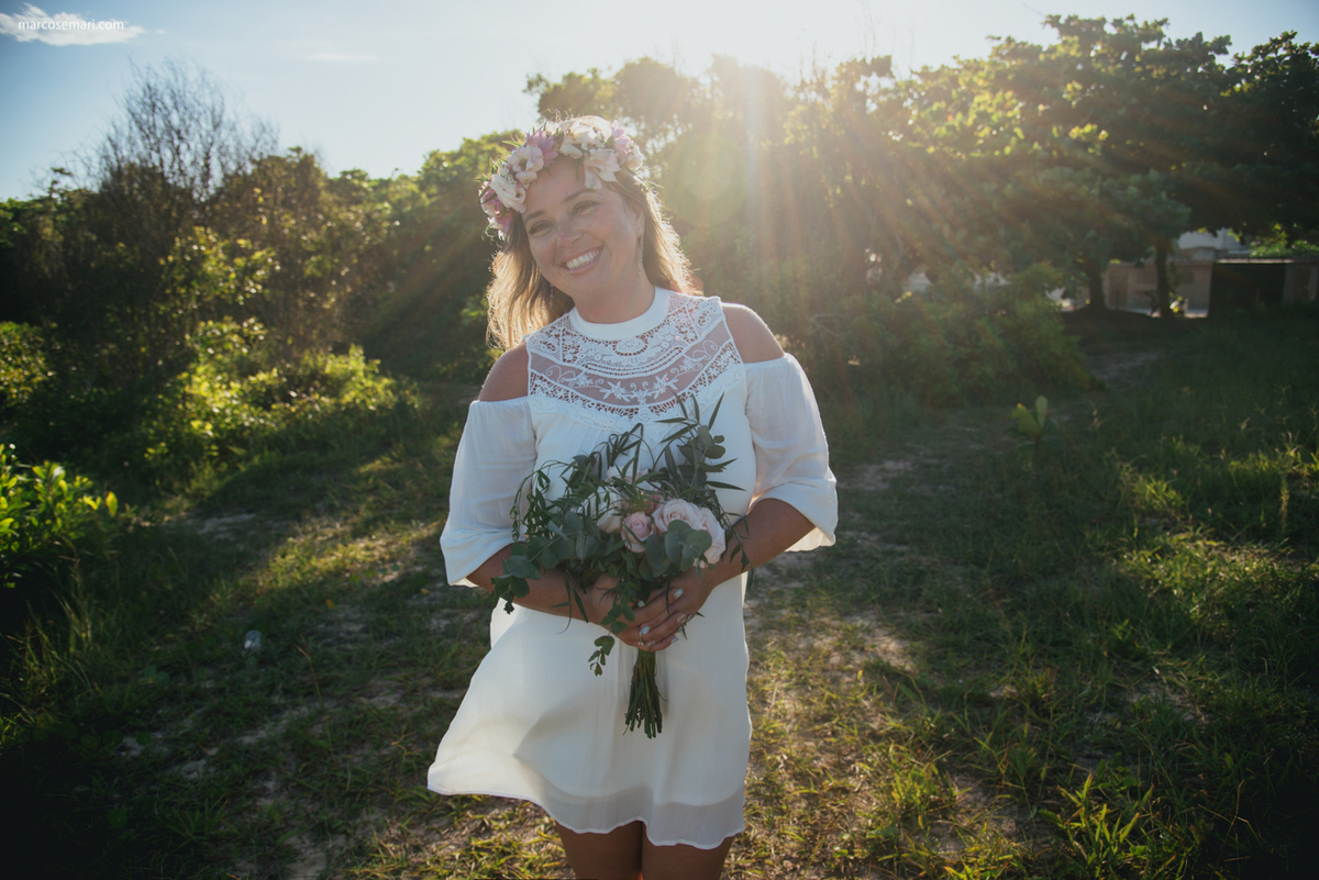 pedidodecasamentosurpresa-noivado-bride-casamento-casamentonapraia-noivadonapraia-arcodeflores-marcosemarifotografias-ensaioromantico-precasamento-lovestory