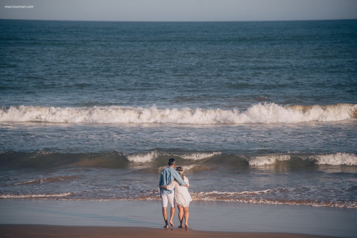 pedidodecasamentosurpresa-noivado-bride-casamento-casamentonapraia-noivadonapraia-arcodeflores-marcosemarifotografias-ensaioromantico-precasamento-lovestory