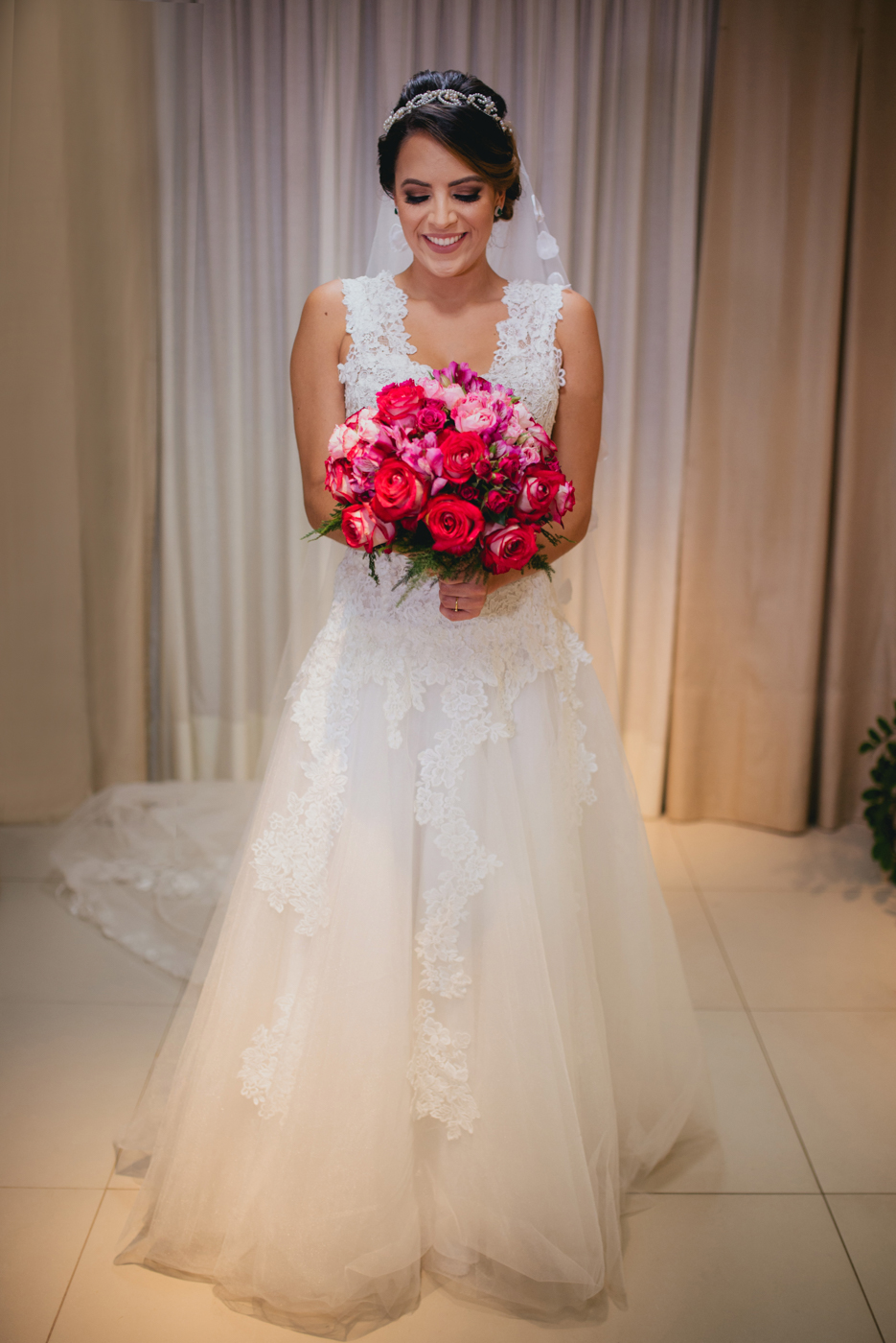 fotos-casamento-juerodrigo-noiva-marcosemarifotografias-itamaratyhall-maisonrosee-salaoma-violinelive-batukar