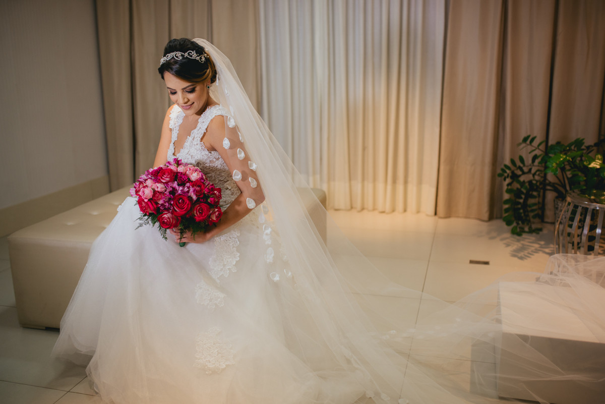 fotos-casamento-juerodrigo-noiva-marcosemarifotografias-itamaratyhall-maisonrosee-salaoma-violinelive-batukar