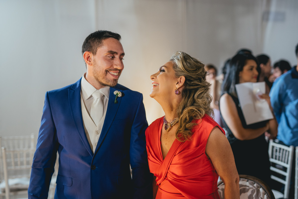 fotos-casamento-juerodrigo-noiva-marcosemarifotografias-itamaratyhall-maisonrosee-salaoma-violinelive-batukar