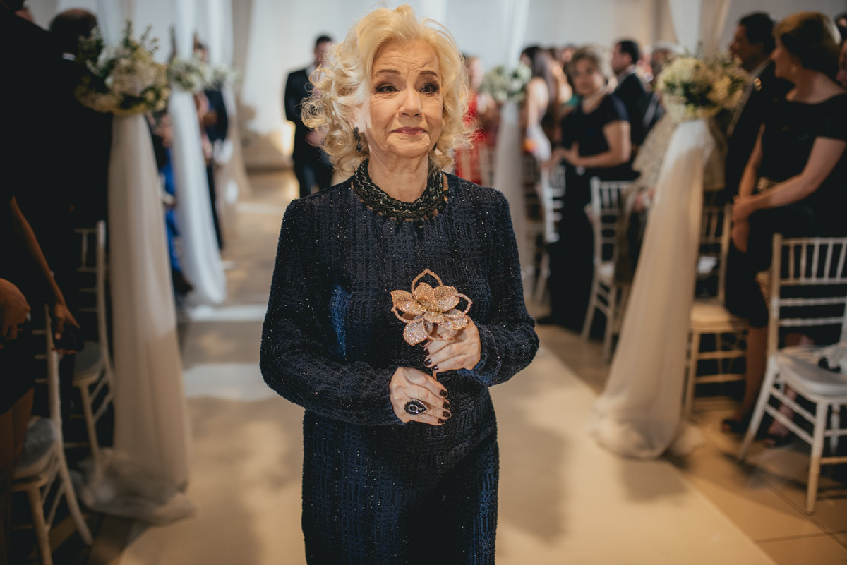 fotos-casamento-juerodrigo-noiva-marcosemarifotografias-itamaratyhall-maisonrosee-salaoma-violinelive-batukar