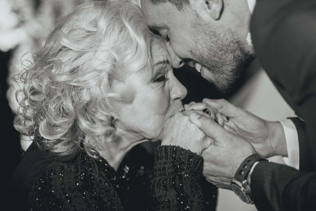 fotos-casamento-juerodrigo-noiva-marcosemarifotografias-itamaratyhall-maisonrosee-salaoma-violinelive-batukar