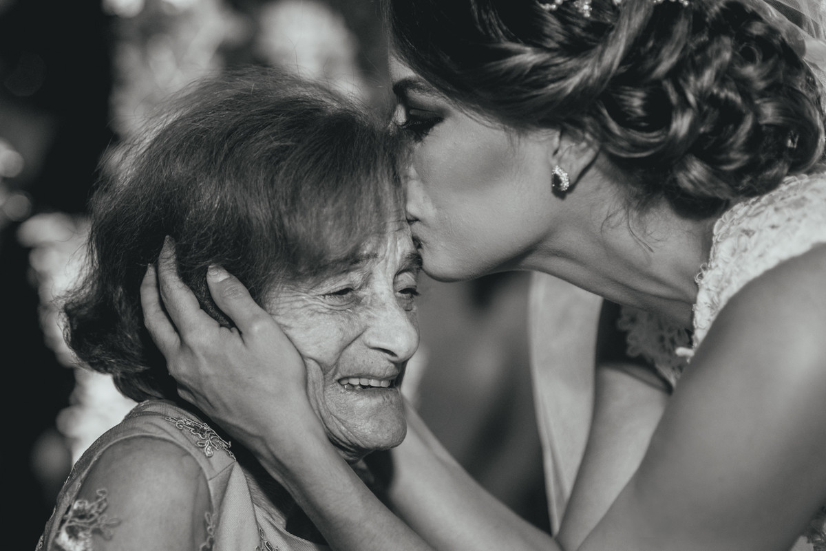 fotos-casamento-juerodrigo-noiva-marcosemarifotografias-itamaratyhall-maisonrosee-salaoma-violinelive-batukar