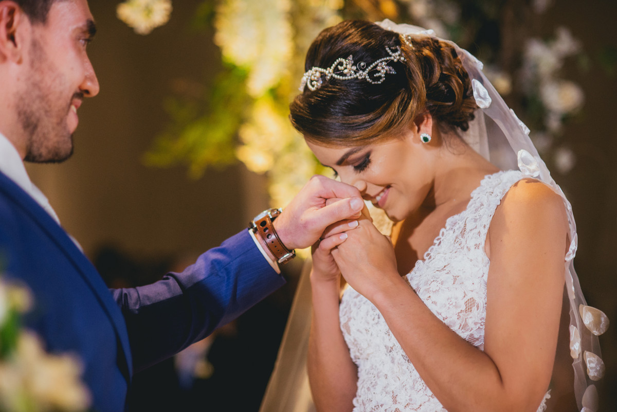 fotos-casamento-juerodrigo-noiva-marcosemarifotografias-itamaratyhall-maisonrosee-salaoma-violinelive-batukar