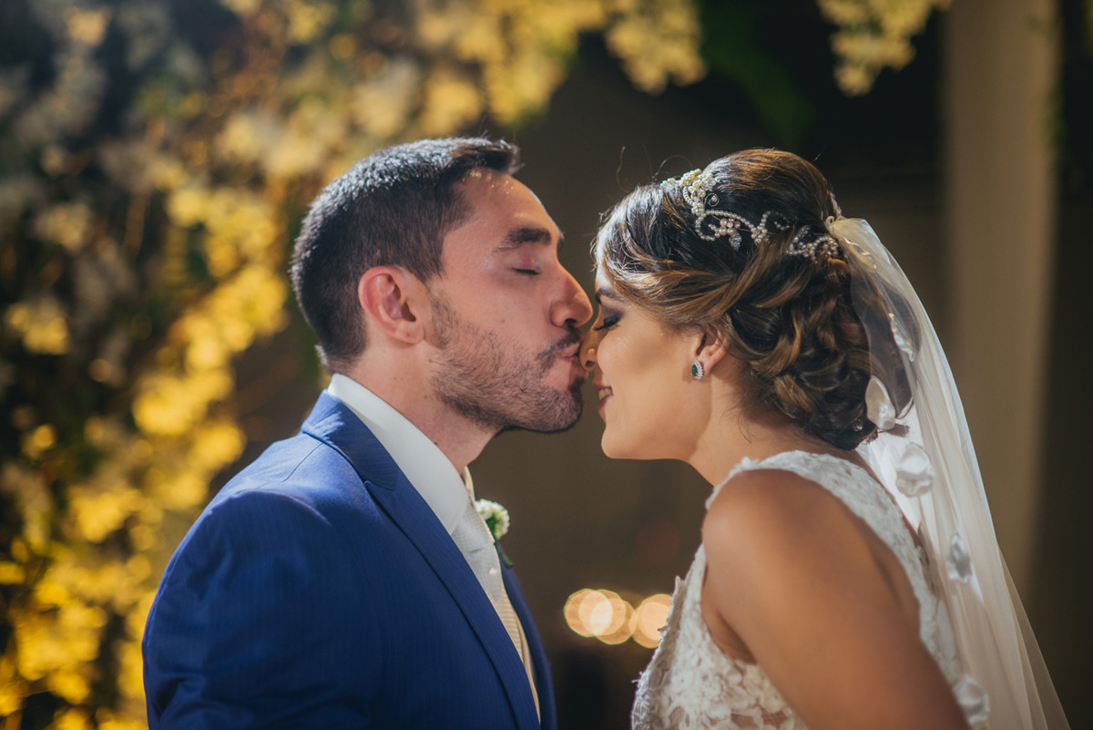 fotos-casamento-juerodrigo-noiva-marcosemarifotografias-itamaratyhall-maisonrosee-salaoma-violinelive-batukar