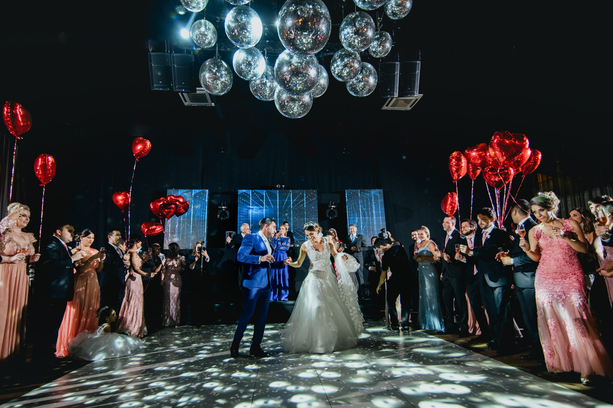 fotos-casamento-juerodrigo-noiva-marcosemarifotografias-itamaratyhall-maisonrosee-salaoma-violinelive-batukar