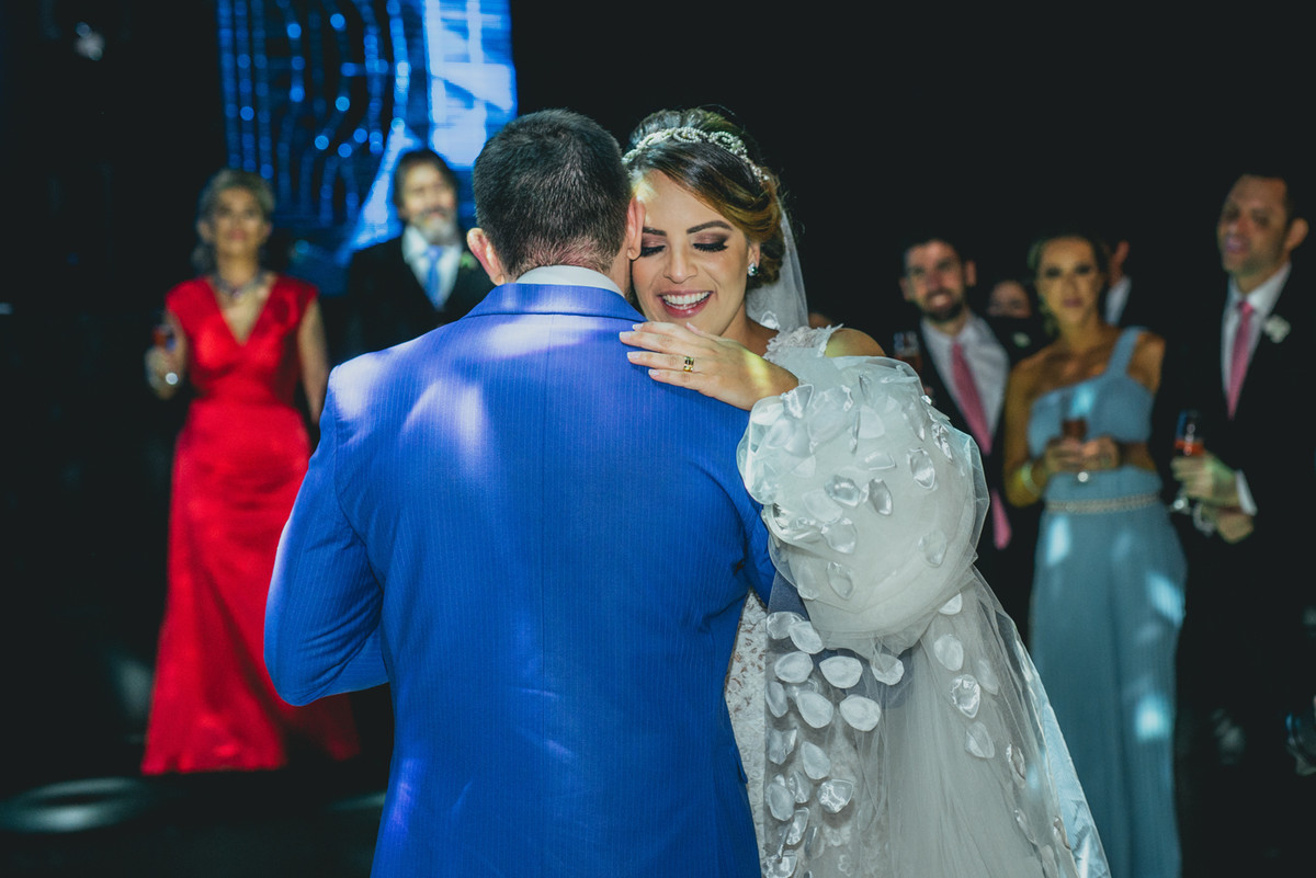 fotos-casamento-juerodrigo-noiva-marcosemarifotografias-itamaratyhall-maisonrosee-salaoma-violinelive-batukar