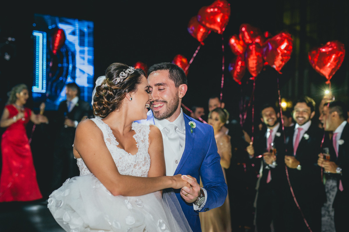 fotos-casamento-juerodrigo-noiva-marcosemarifotografias-itamaratyhall-maisonrosee-salaoma-violinelive-batukar
