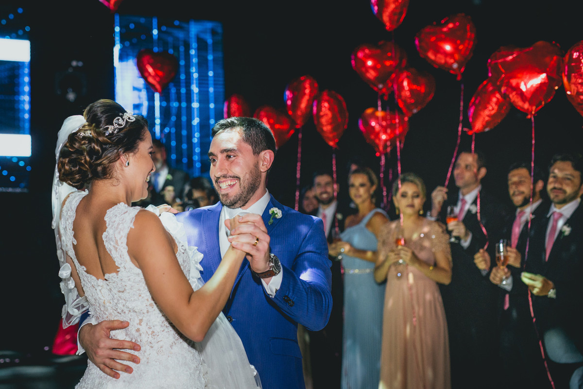 fotos-casamento-juerodrigo-noiva-marcosemarifotografias-itamaratyhall-maisonrosee-salaoma-violinelive-batukar