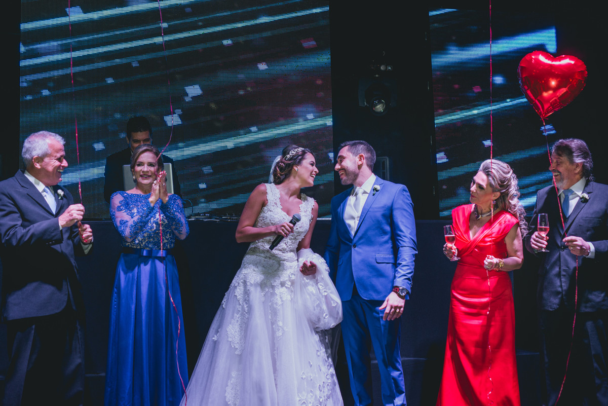 fotos-casamento-juerodrigo-noiva-marcosemarifotografias-itamaratyhall-maisonrosee-salaoma-violinelive-batukar