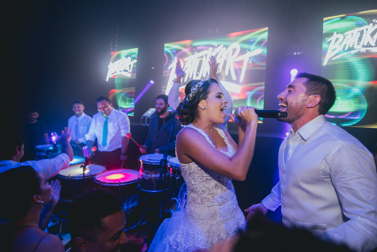 fotos-casamento-juerodrigo-noiva-marcosemarifotografias-itamaratyhall-maisonrosee-salaoma-violinelive-batukar