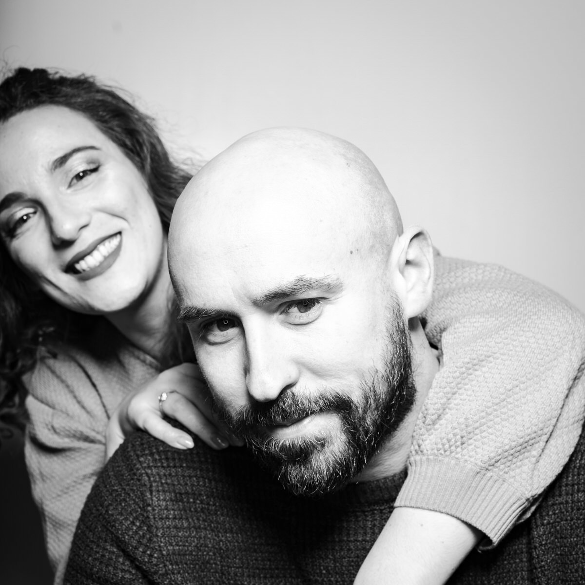 engagement wedding photobooth photographer destination photographer filipe santos porto portugal bride groom award best 