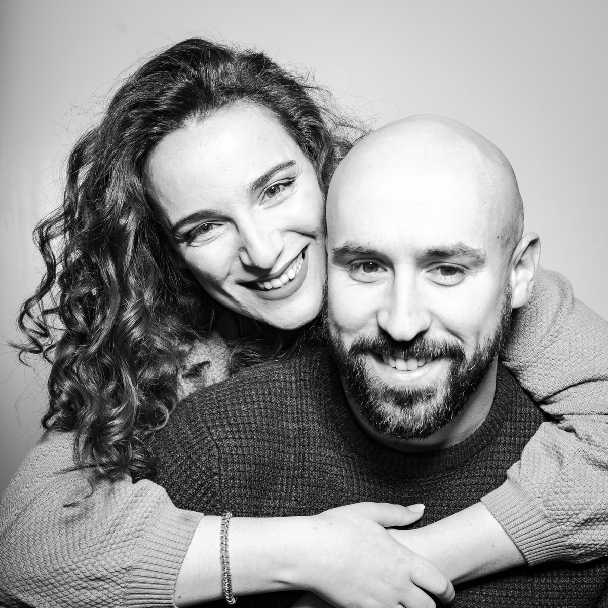 engagement wedding photobooth photographer destination photographer filipe santos porto portugal bride groom award best 