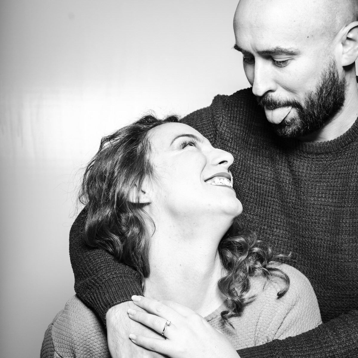 engagement wedding photobooth photographer destination photographer filipe santos porto portugal bride groom award best 