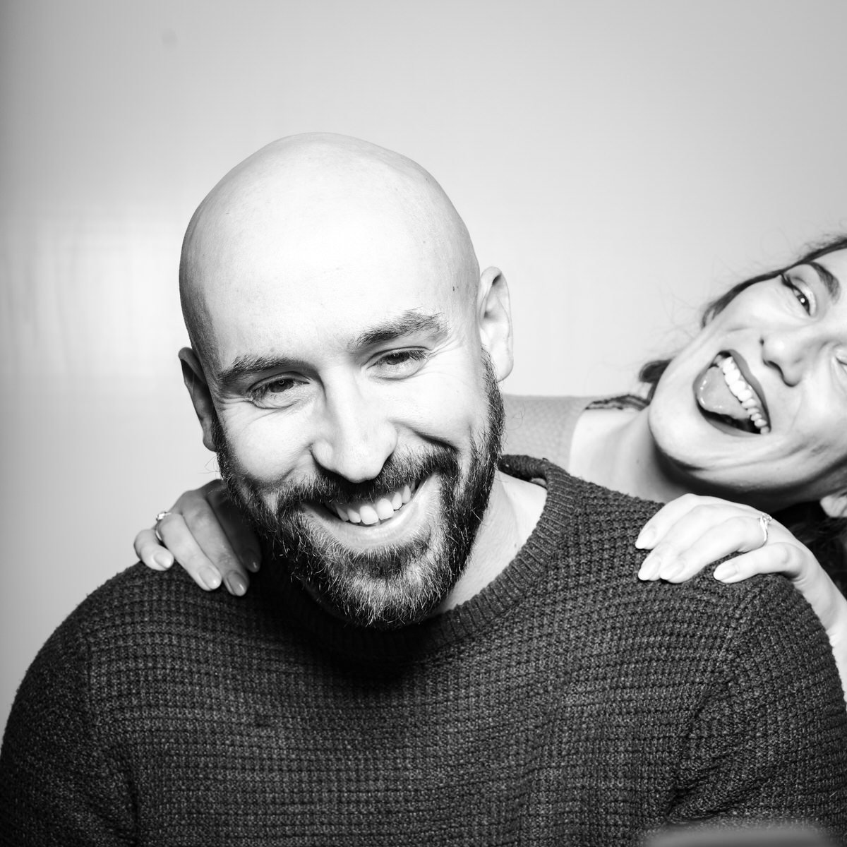 engagement wedding photobooth photographer destination photographer filipe santos porto portugal bride groom award best 