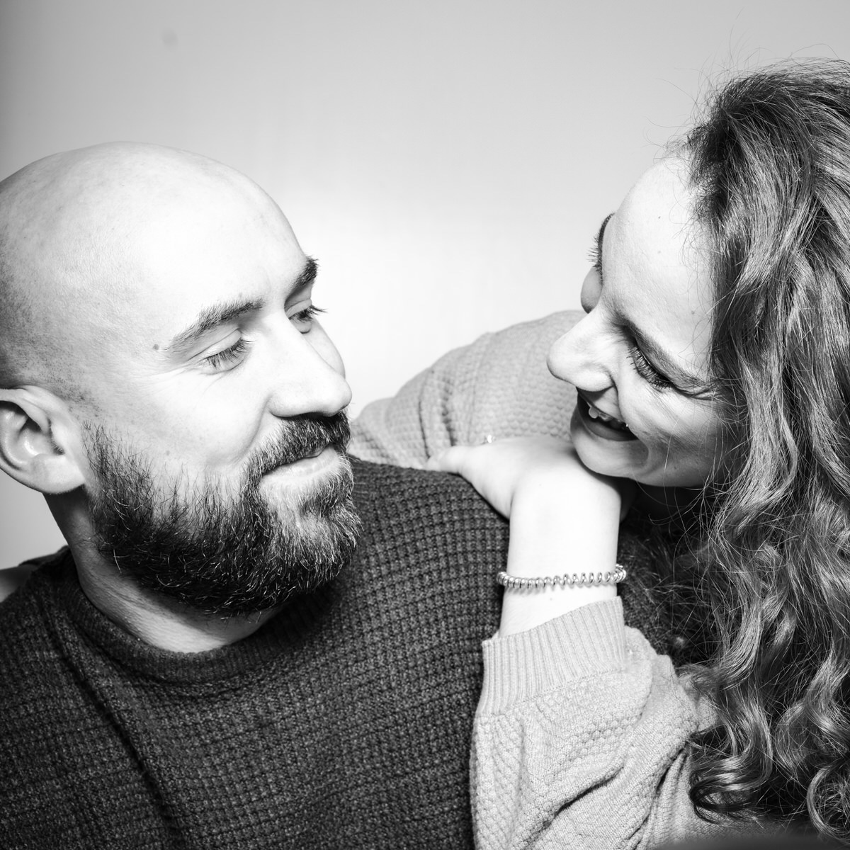 engagement wedding photobooth photographer destination photographer filipe santos porto portugal bride groom award best 