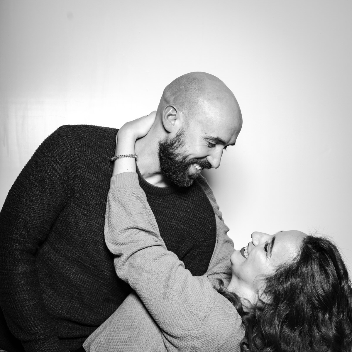 engagement wedding photobooth photographer destination photographer filipe santos porto portugal bride groom award best 