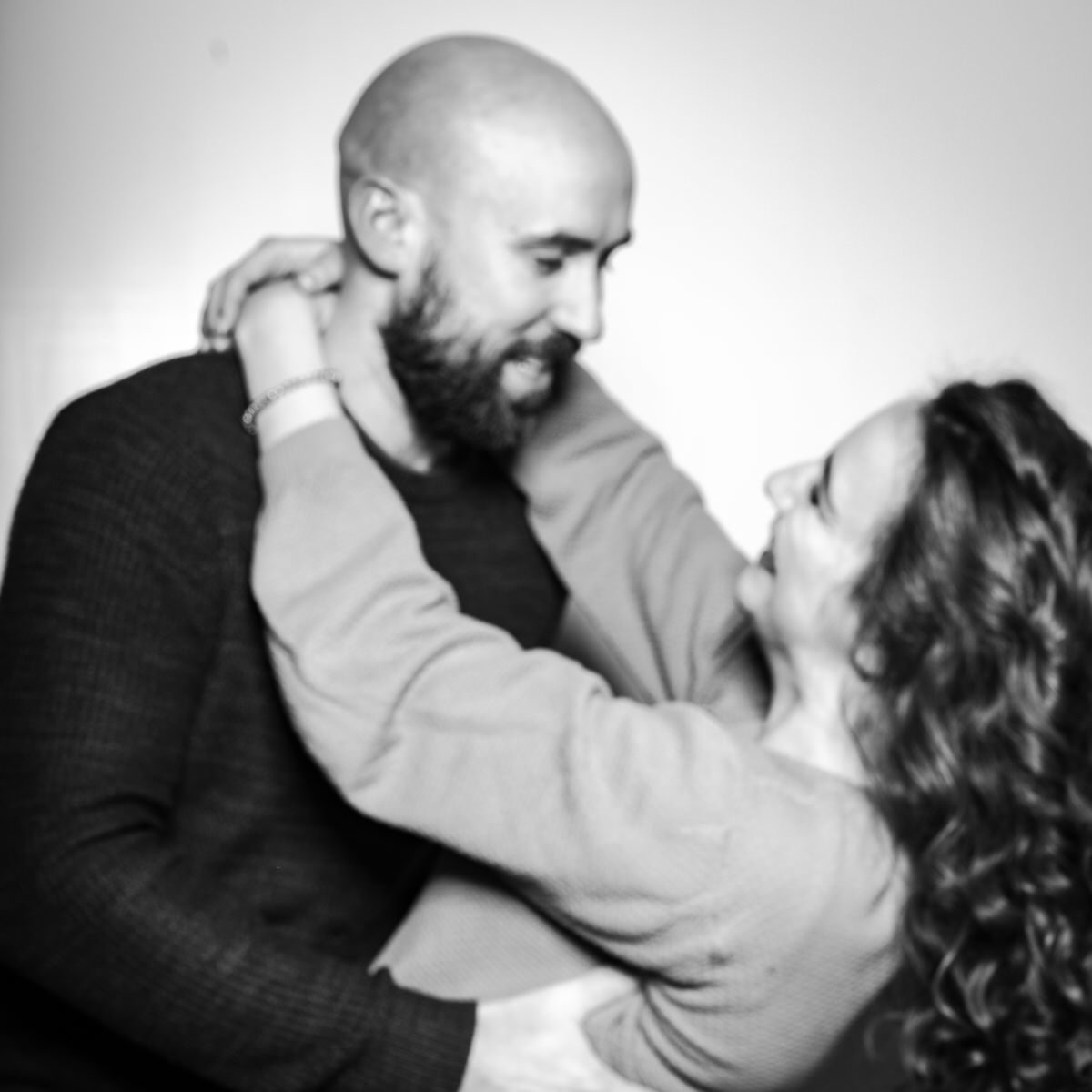 engagement wedding photobooth photographer destination photographer filipe santos porto portugal bride groom award best 