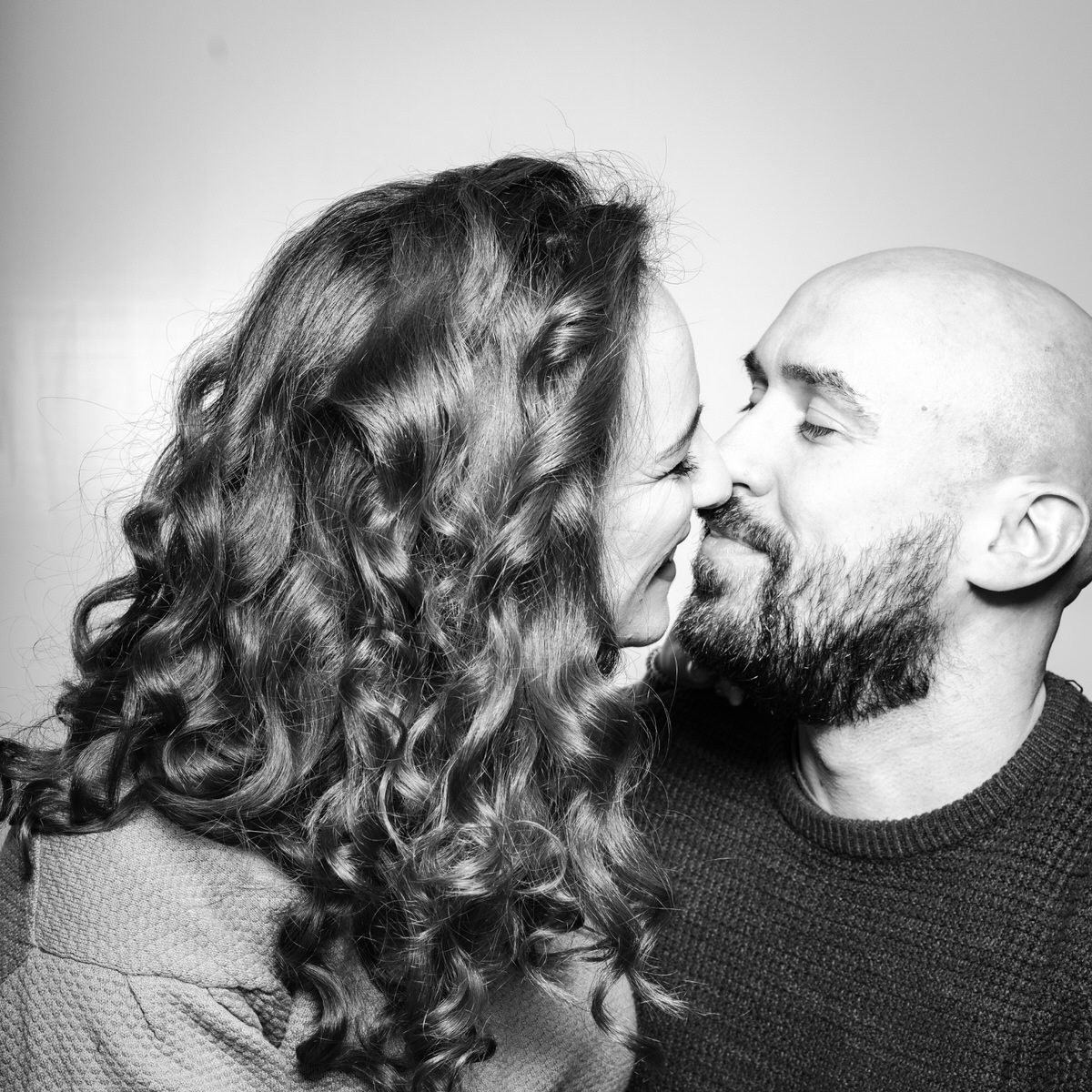 engagement wedding photobooth photographer destination photographer filipe santos porto portugal bride groom award best 